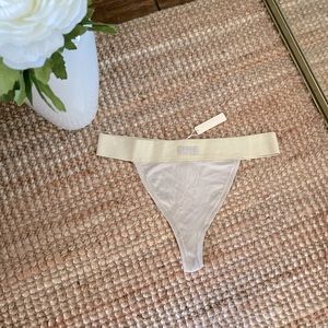 Skims ribbed thong Small NWT